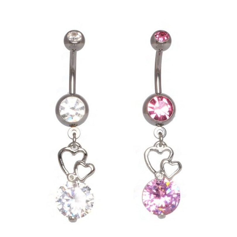 Bauchnabelpiercing mit Herzen und einem großen Kristall Piercingschmuck - Deutschland