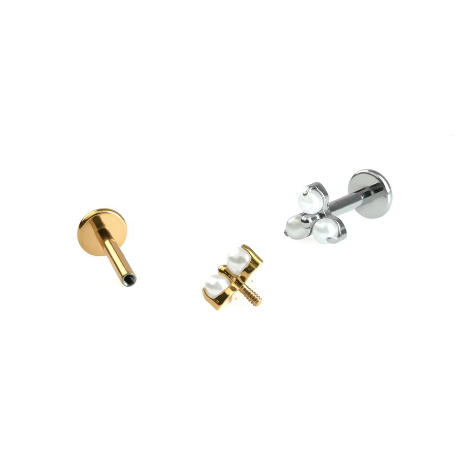 Feines Titan-Labret mit drei Perlen