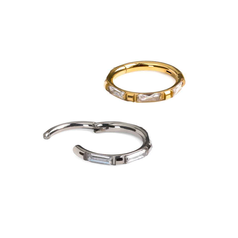 Titanring mit Baguette-Schliff-Steinen