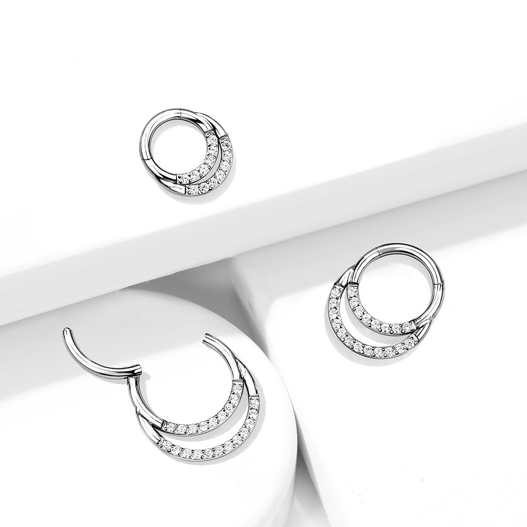 Titanring mit Scharnier und Steinen in zwei Reihen