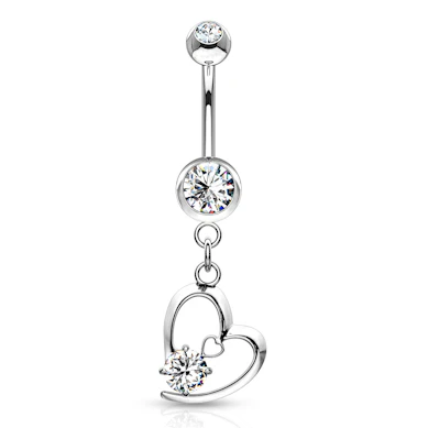 Bauchnabelpiercing mit einem Herz und Steinen