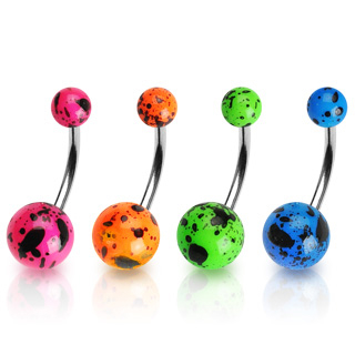 Bauchnabelpiercing mit schwarzen Flecken Piercingschmuck - Deutschland