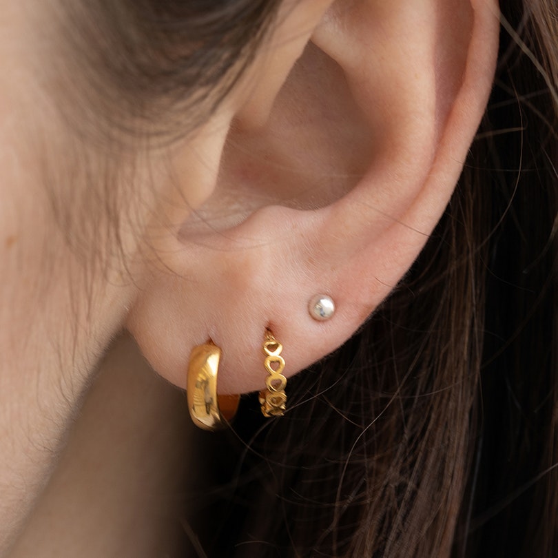 Labret mit einer Perlenkugel aus Acryl in vielen Farben Körperschmuck - Deutschland