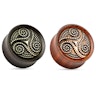 Plug aus Holz mit einem gepunkteten Tribalmuster Körperpiercing - Deutschland