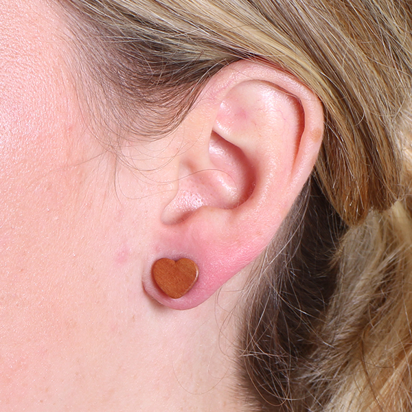 Herzförmiger Plug aus Kirschholz Piercings - Deutschland
