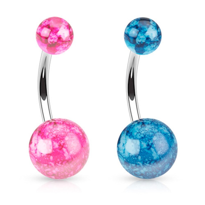 Bauchnabelpiercing in Marmorstruktur Piercings - Deutschland