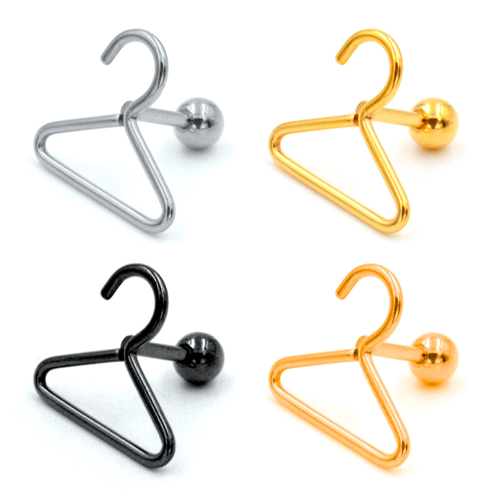 Ohrpiercing mit Kleiderbügel