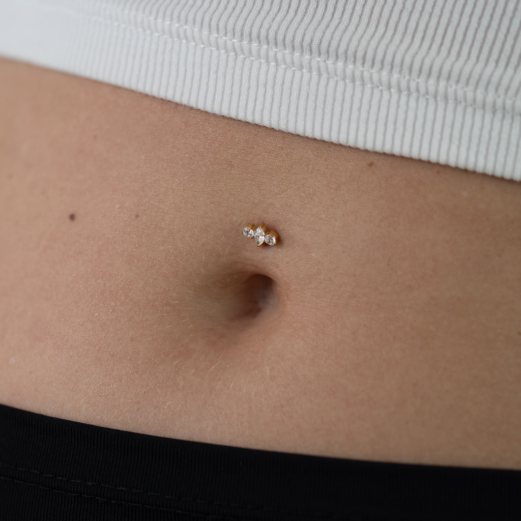 Umgekehrter Bauchnabelring mit zentralem Marquise-Stein