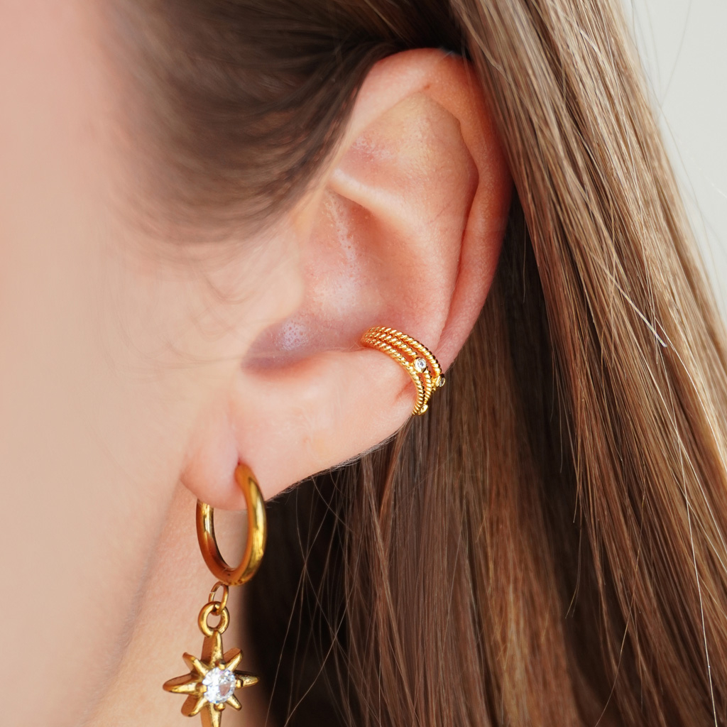 Dreifacher Ear Cuff mit drei Schmucksteinen