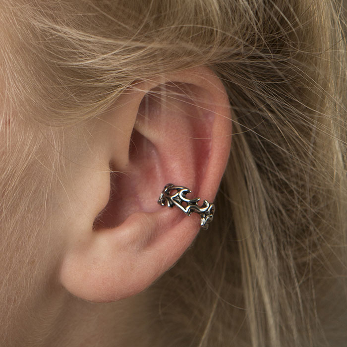 Earcuff mit Lochmuster