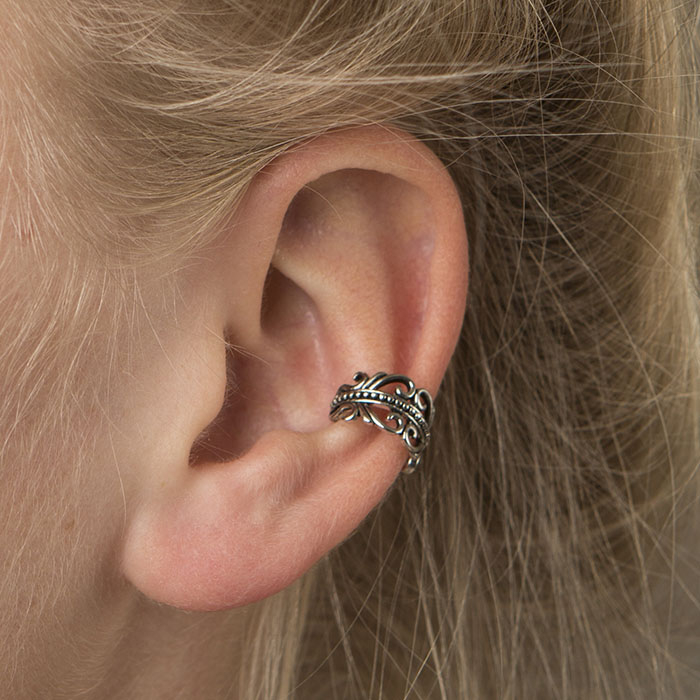 Earcuff mit Verschnörkelungen