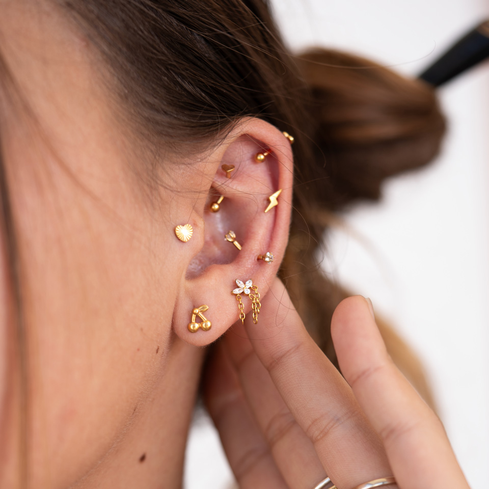 Kirsche-Labret aus Titan mit flacher Rückseite