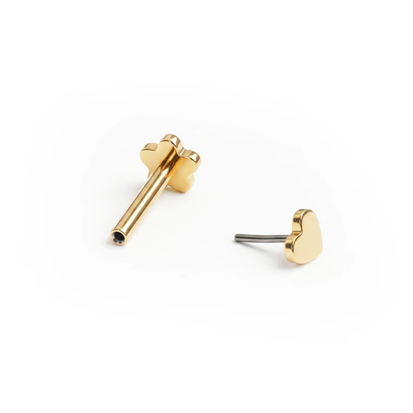 Doppelseitiges Titan-Labret mit Blume und Herz