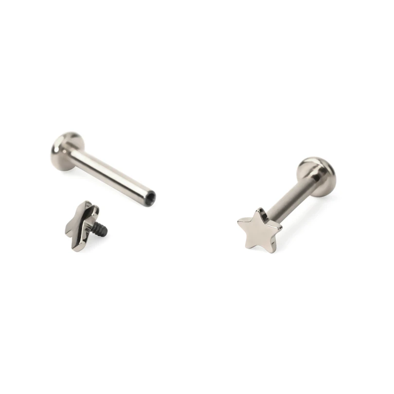 Labret aus Titan mit Innengewinde in verschiedenen Designs