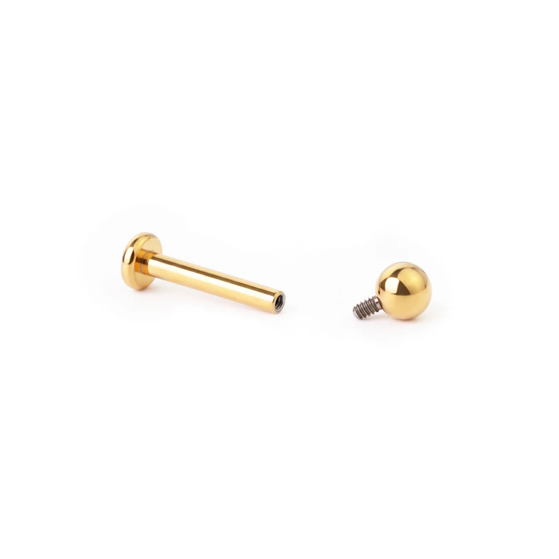 Labret aus farbigem Titan mit Innengewinde